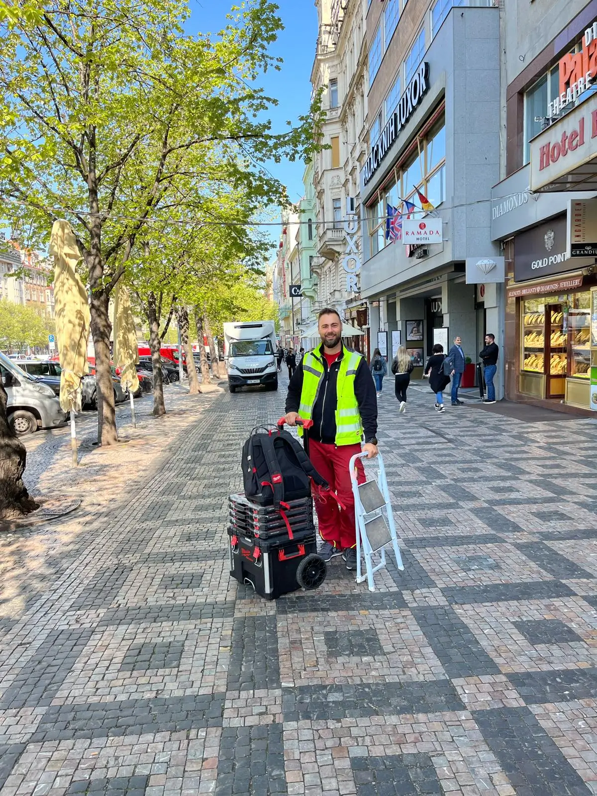 Technik servisu panikového kování v terénu — výjezdy po celé ČR